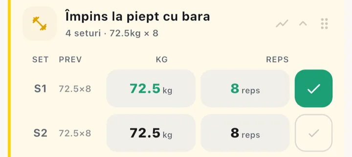 Seturile unui exercițiu, cu greutatea de data trecută